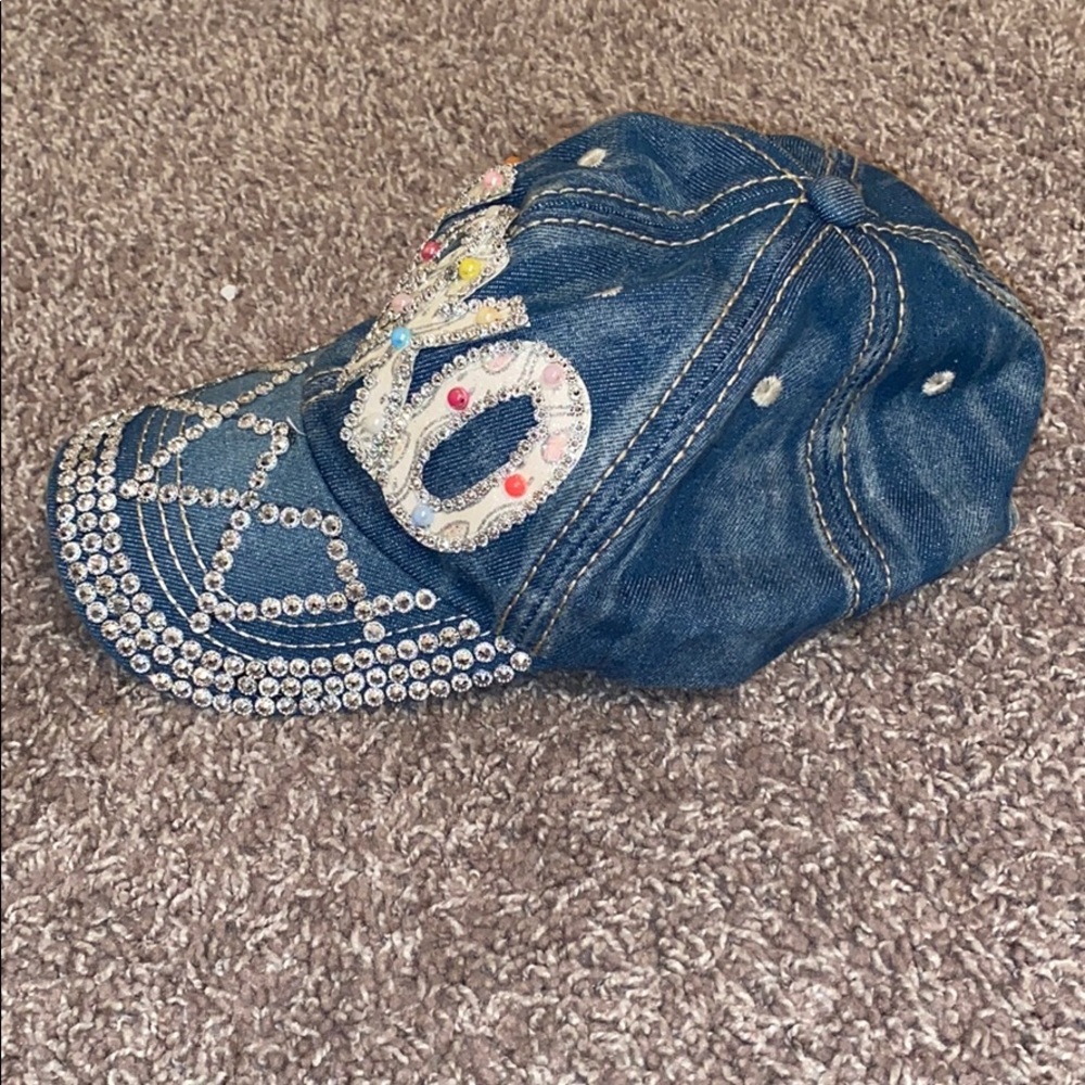 Handmade hat/cap - Picture 2 of 4